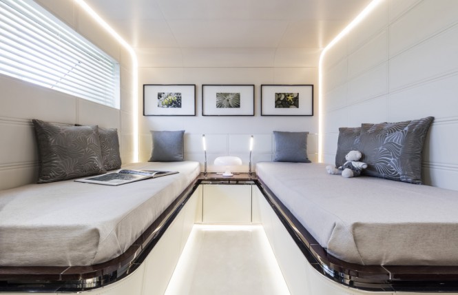 Dreamline 34m Yacht - Guest Cabin