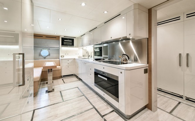 MCY105 super yacht G - Galley