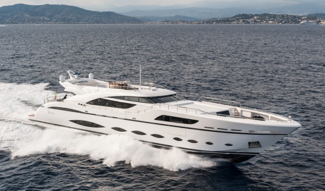 NEW AB 145 Superyacht FAST & FURIOUS at full speed 