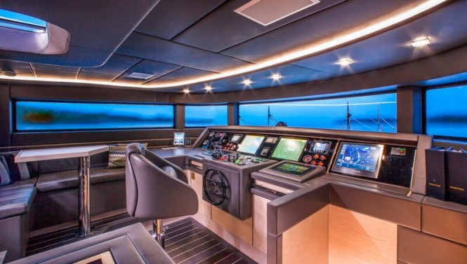 Super Yacht OCEAN DRIVE - Wheelhouse