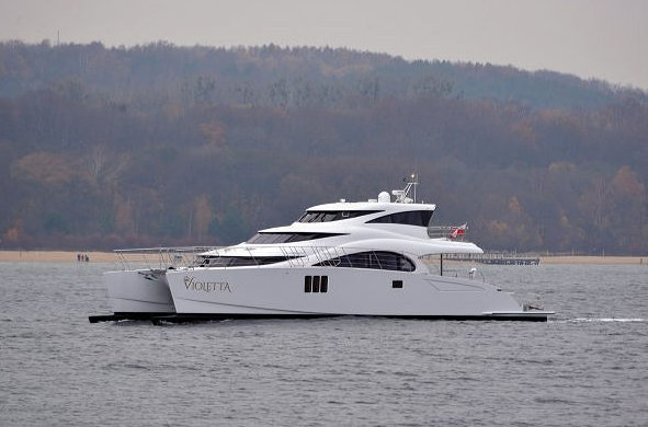 Luxury motor yacht VIOLETTA by Sunreef