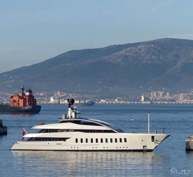Luxury yacht HALO - Photo by Jarrad M Yates @jmy76 and Feadship Fanclub
