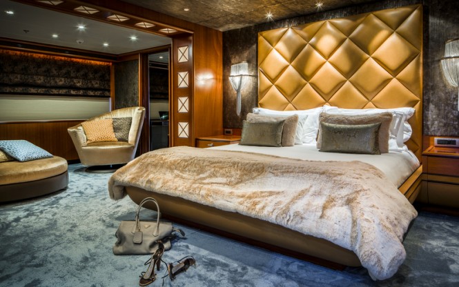 Luxury yacht LADY INDIA - Cabin - Photo by Peter Baas