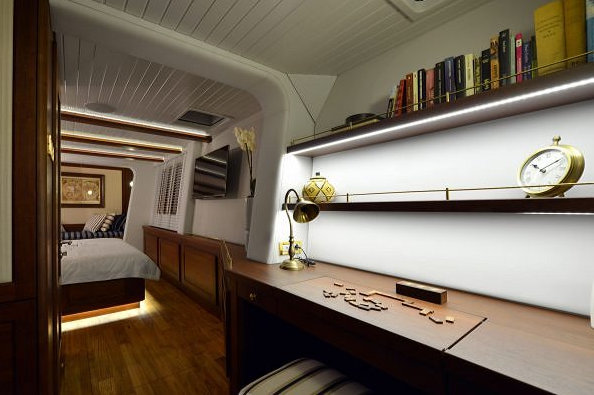 Luxury yacht Lucy Z Custom-finished Interior