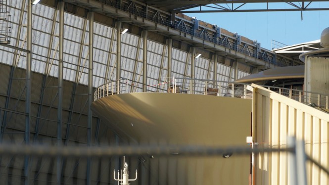 Luxury yacht OMAR - Photo by DrDuu