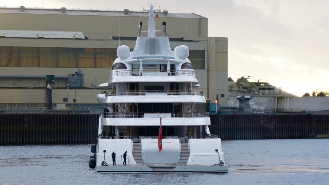 QUANTUM BLUE Yacht - aft view - Photo by DrDuu