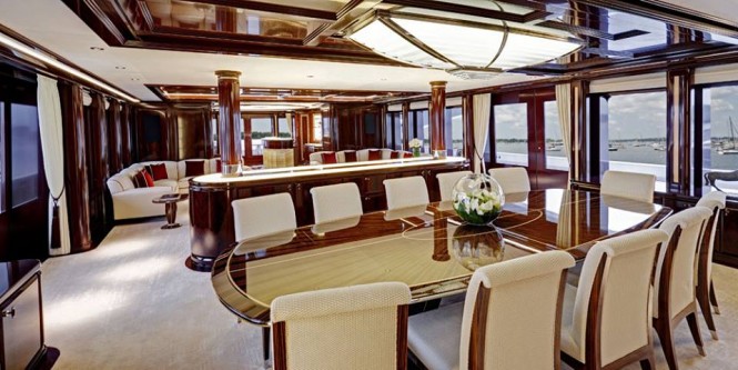ROCK.IT superyacht - Main Deck Dining - Photo by Feadship Fanclub