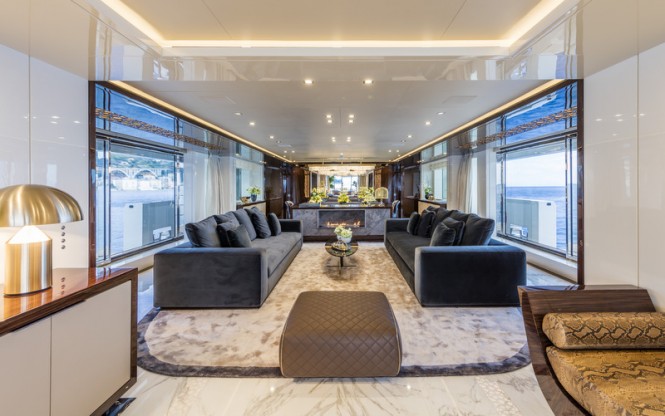 SERENITY Yacht - Saloon