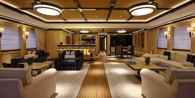 Super Yacht ROCK.IT - Bridge Deck Lounge - Photo by Feadship Fanclub