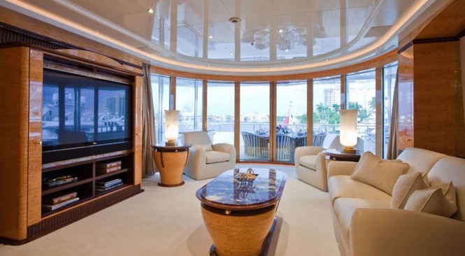 Yacht LADY LOLA - Skylounge