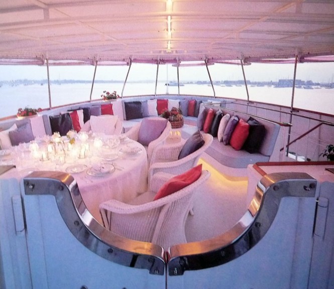 A and A by Feadship - Upper lounge - Image by Feadship Fanclub