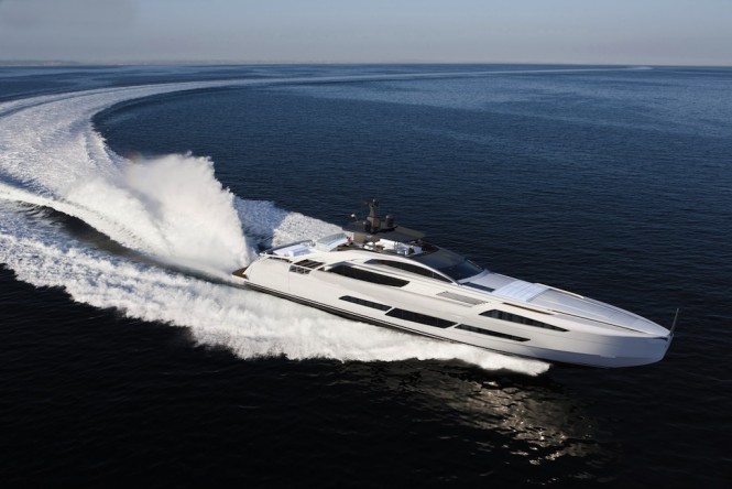 Pershing 140 running