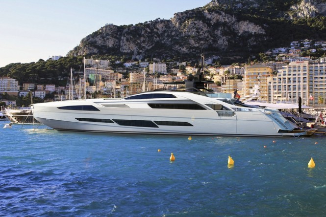 Pershing 140 portside view