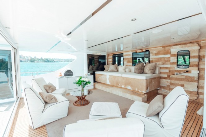 TANGO Yacht - Bridge deck lounge