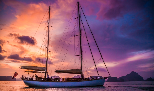 The graceful AVENTURE