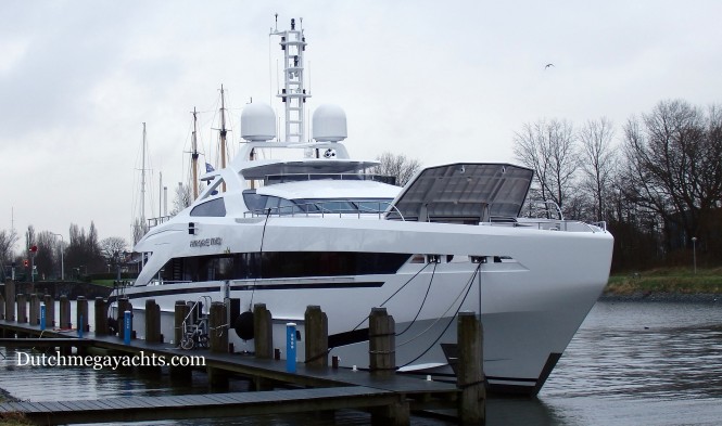 Amore Mio - front view - Photo by Dutchmegayachts
