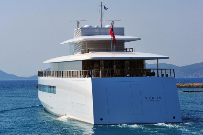 Venus - aft view - Photo by GreekReporter.com and Feadship Fanclub