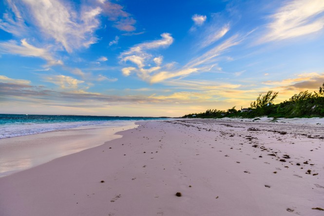 Pink Sands, the legendary Harbour Island Beaches. Photo by Solarnu