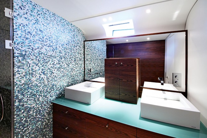 22m Yacht by Virgin Concept Yachts - bathroom