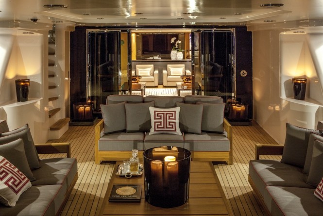 EIGHT - main deck  external view