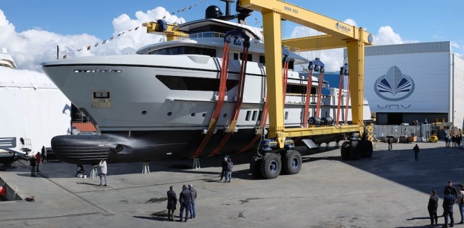 SANLORENZO launch motor yacht X