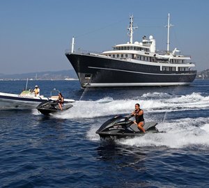 Large group charters to Costa Rica and Panama aboard yacht Sherakhan