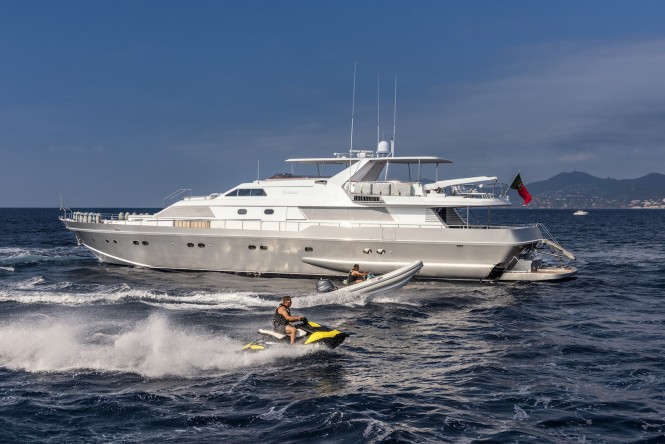 ANTISAN and luxury water toys