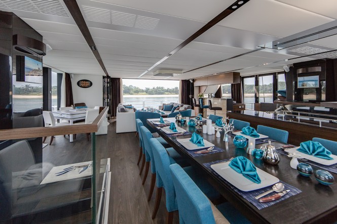 Eagle Wings - Dining area