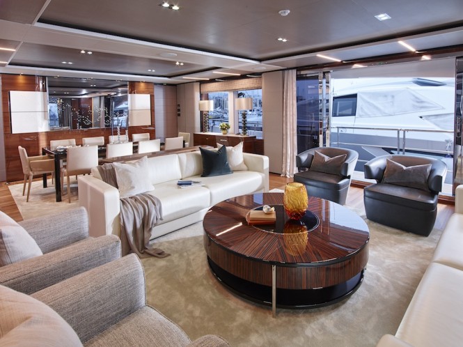 ANTHEYA III - saloon