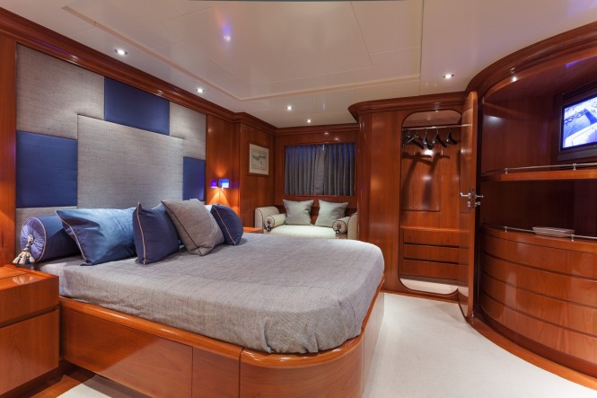 ZAMBEZI - master cabin