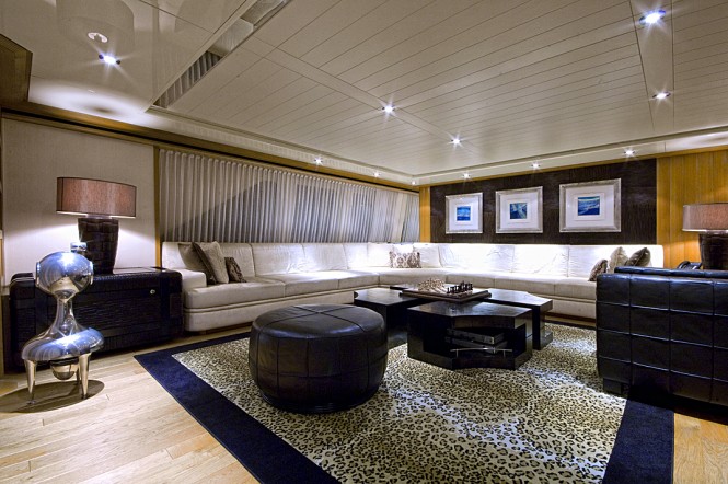 KIJO - saloon for socialising and relaxation