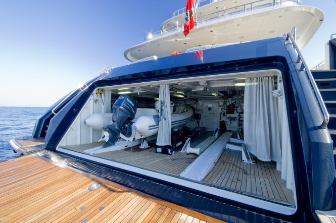 KIJO - tender and water toys storage and swim platform