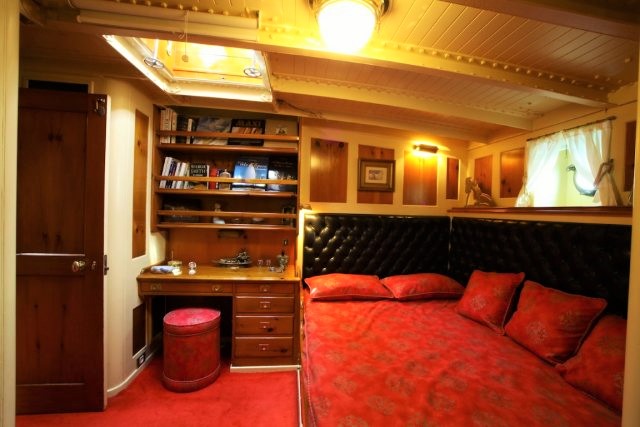 Sailing Yacht PURITAN - Cabin