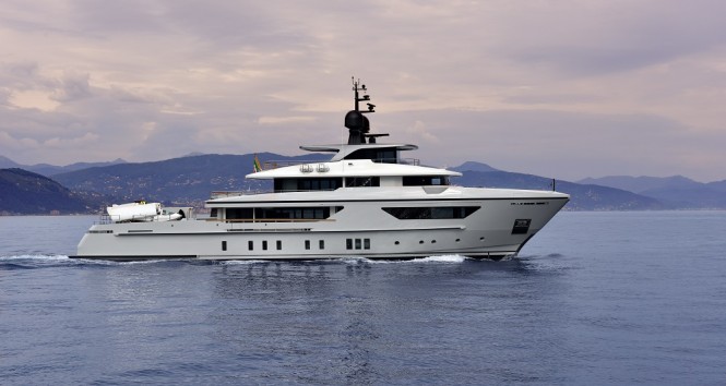 Expedition yacht X
