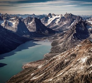 Greenland & Svalbard: Adventure in an untouched wilderness