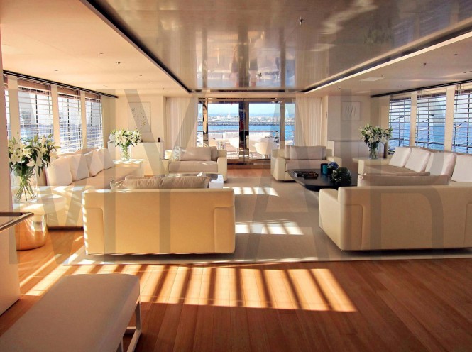 Luxury yacht AIR - Main saloon