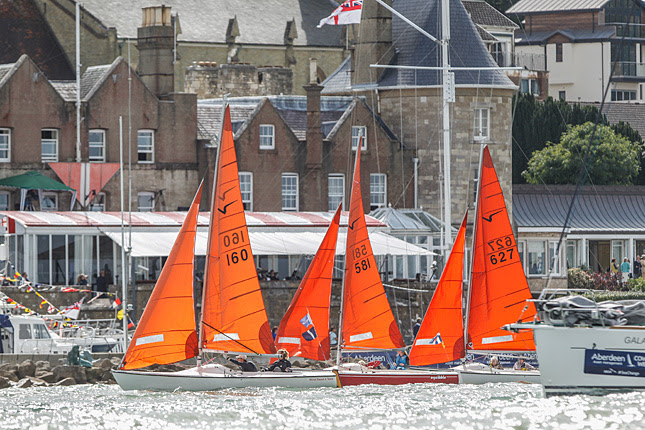 Cowes06