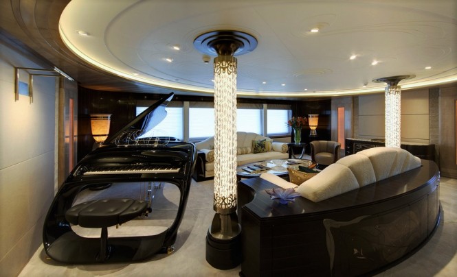Luxury yacht AMARYLLIS - Main saloon