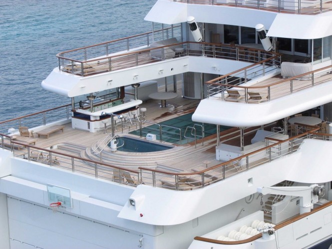 Yacht Octopus aft deck and pool