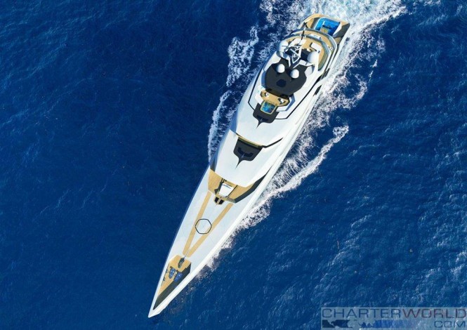 Ascendance: foredeck and helipad