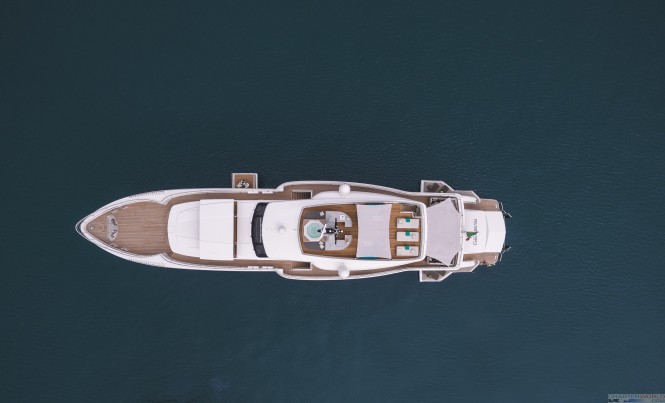 Luxury yacht GENESI from Wider