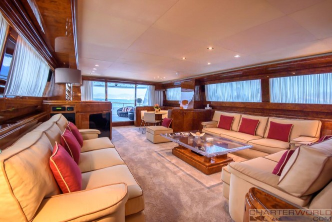 Luxury Yacht OCEAN GLASS - Main Salon
