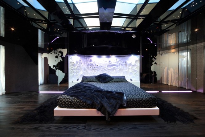 Superyacht SEA FORCE ONE - Master suite