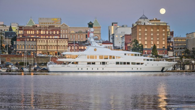 9562810433_717b30b7ca_k-2