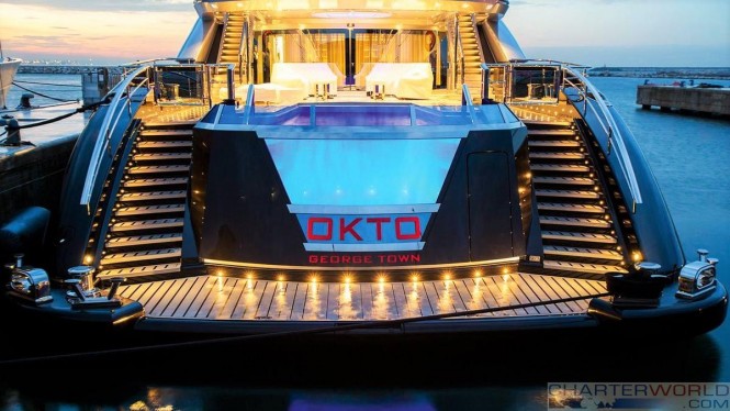 okto-yacht-pool-b