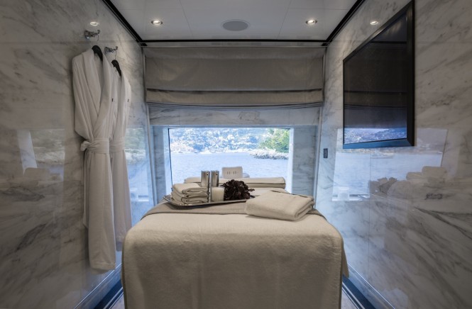 Benetti 11.11 superyacht - Photo credit Jeff Brown