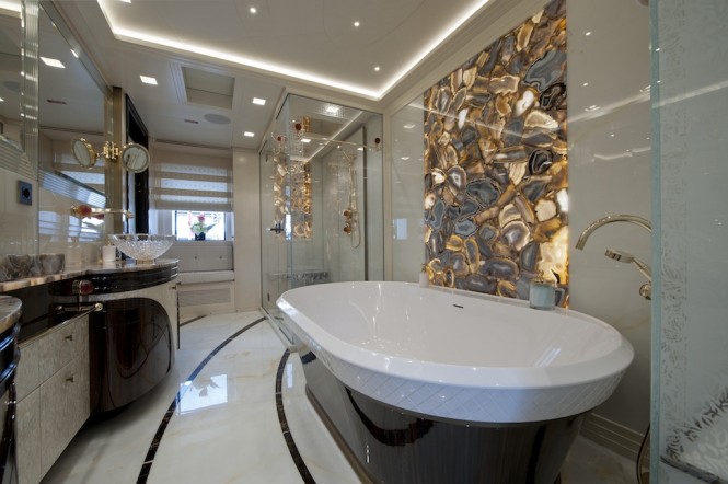 Owner's Bathroom 