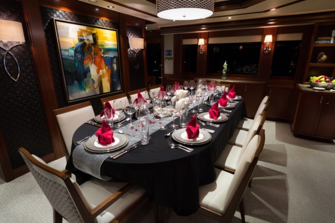 Motor yacht W - Formal dining area ready to see in the New Year