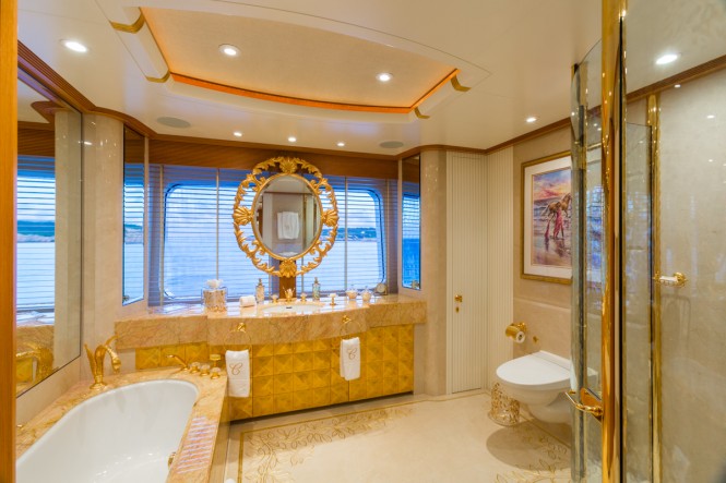 M/Y Callisto Master Ensuite