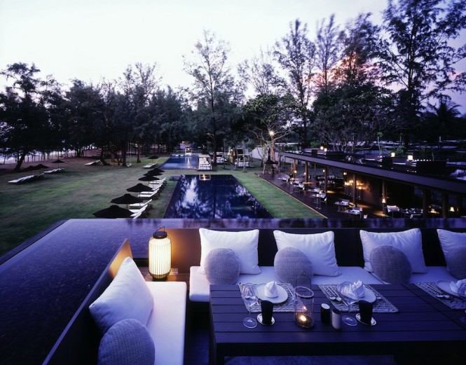 SALA Phuket Resort and Spa - Rooftop Dining